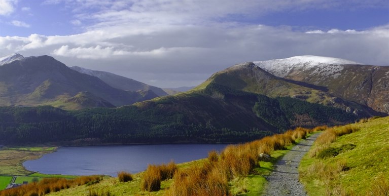 Coastal vs Countryside Holidays in North Wales