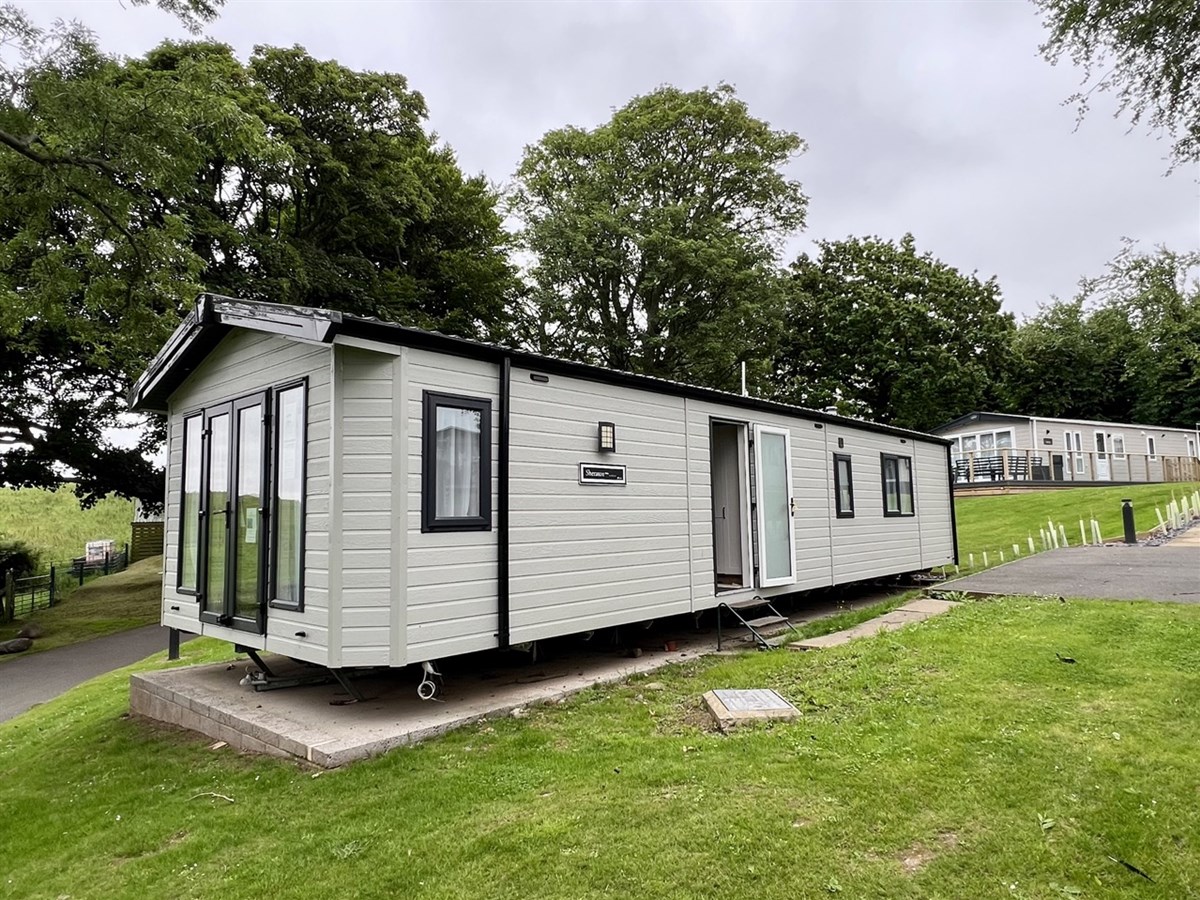 CH Willerby Sheraton - exterior 1