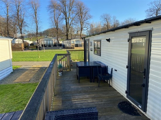 Willerby Castleton Coed Helen 160 - decking