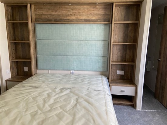 Coed plot 97 Willerby Sheraton - master bedroom