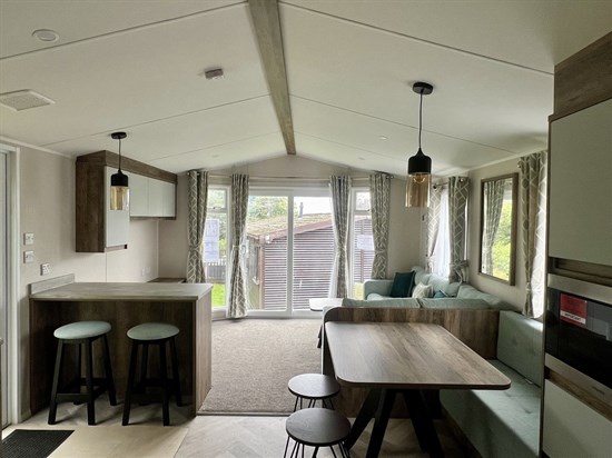 Brookwood Berthlwyd - living