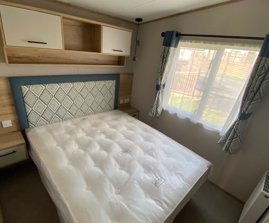 Ch Beverley 143  double bedroom