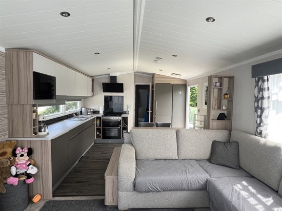 SD Swift Antibes 36 shoreline - living area