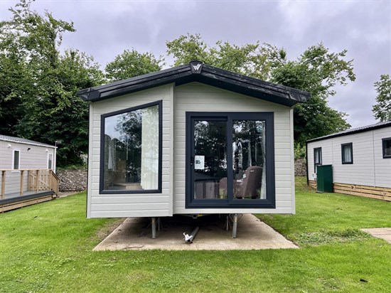 CH Willerby Waverly 416 - exterior 2