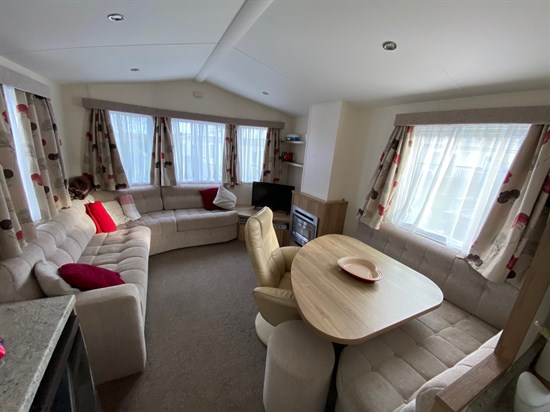 Willerby Rio 420 - living area