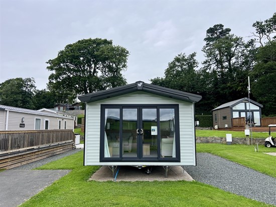 CH Willerby Manor - exterior 2