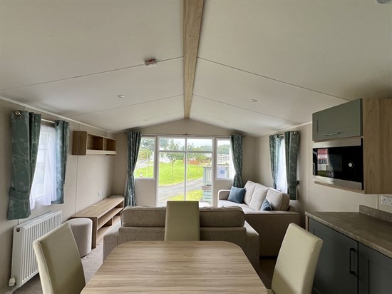 Ch Willerby Malton 162 - living area
