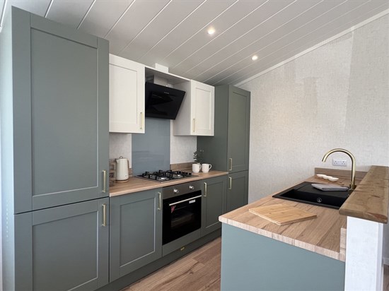 BH Aspire Menai 58 - kitchen