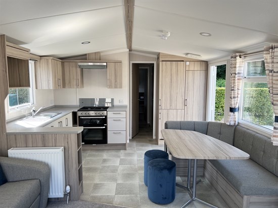 Swift Loire - kitchen dining