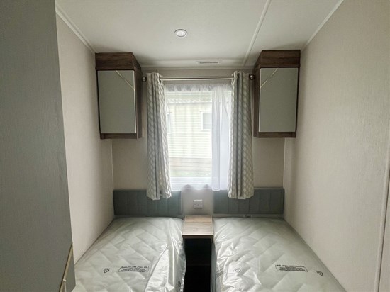CH Willerby Brookwood 80 - twin 2