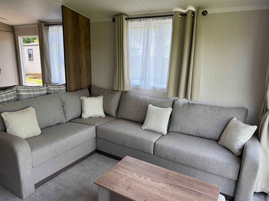 BH Swift Morlaix 33a - lounge