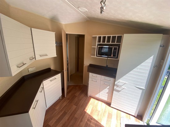 Willerby Signature 179 - kitchen 2