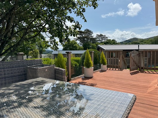BH Willerby Britannia 99 outdoor space