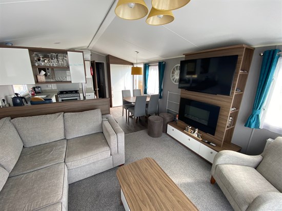 CH Willerby Avonmore 135 - living area