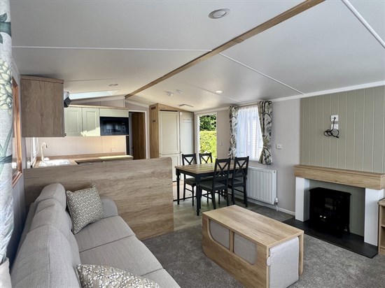 SD Swift Provence 243 - living 3