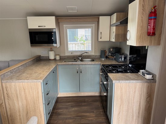 BH Willerby Sierra 3 - kitchen
