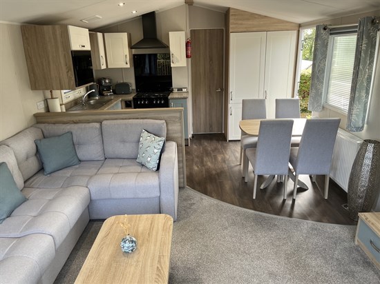 BH Willerby Sierra 3 - living 1