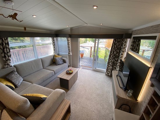 CH Swift Antibes 53 - lounge