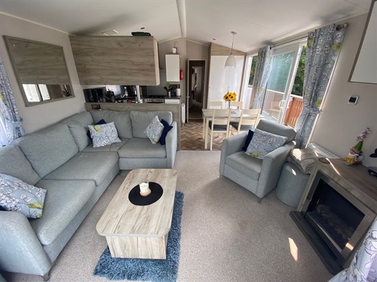 CH Willerby Canterbury 47 - living area