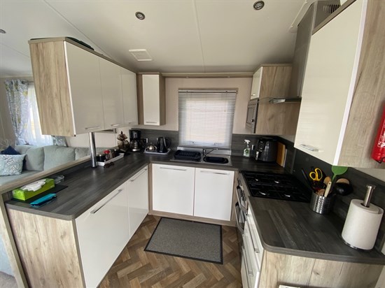 CH Willerby Canterbury 47 - kitchen