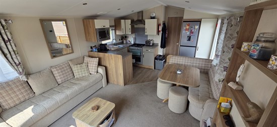 CH Willerby Rio 137 - living 2