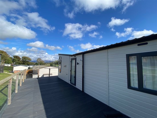CH Willerby Vogue  253 - exterior 2