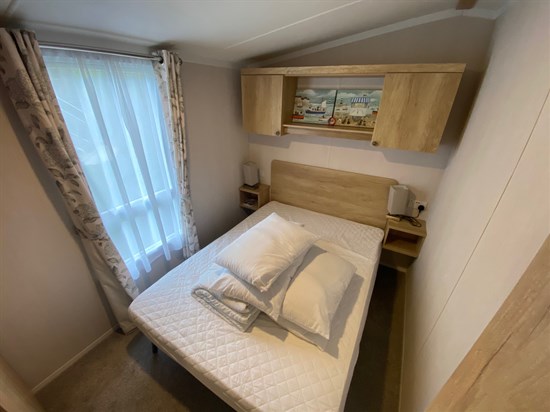 CH Swift Burgundy 43 - master