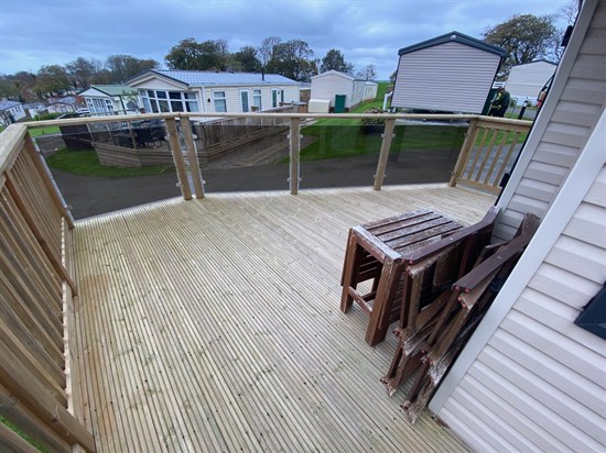 CH Swift Burgundy 43 - decking