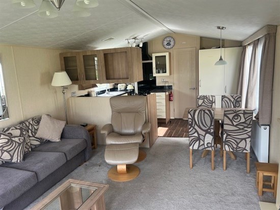 CH Willerby New Hampton 251 - living 2