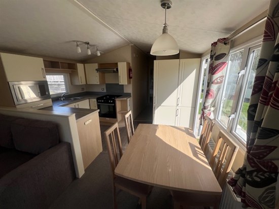 CH Willerby Sierra 207 - dining