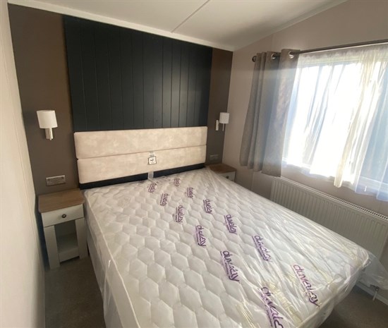 Swift Margaux - master bedroom