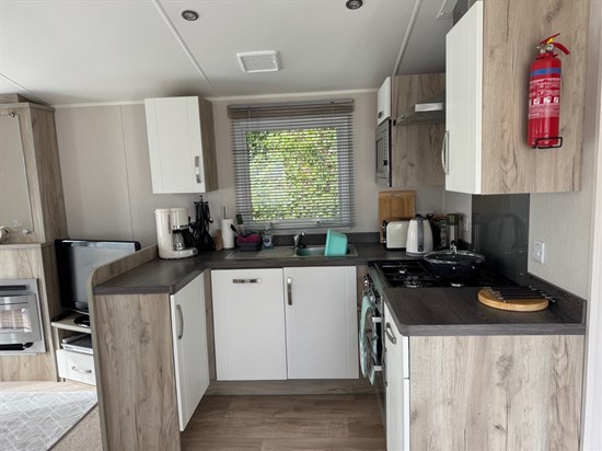 BH Willerby Skye 27a - kitchen