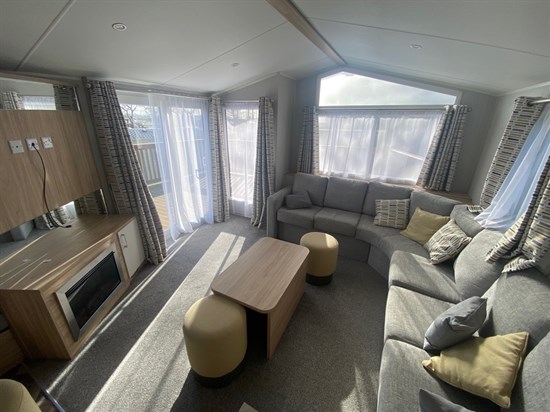 CH Willerby Castleton 17 - living