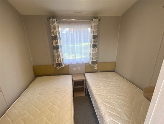 CH Willerby Castleton 17 - twin