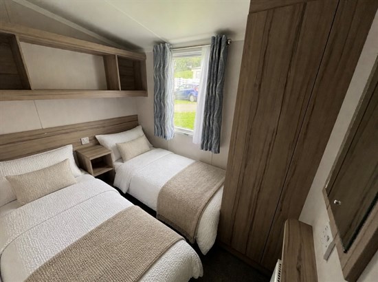 CH Swift Royan 32 - twin
