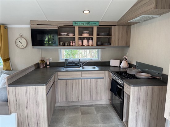 BH Swift Ardennes 2 - kitchen