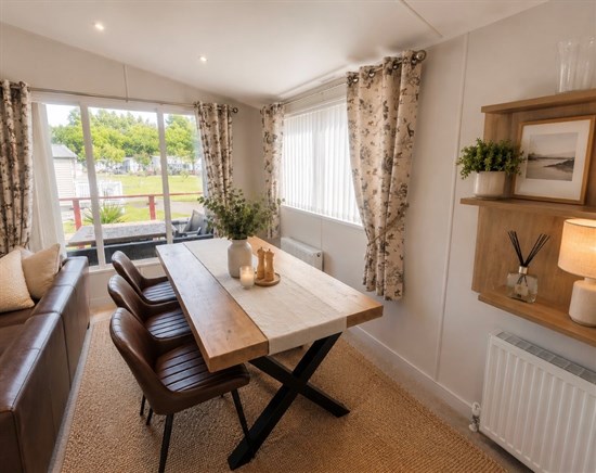 CH Willerby Clearwater 158 - dining