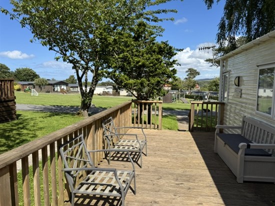 BH Willerby Sierra 85 - decking