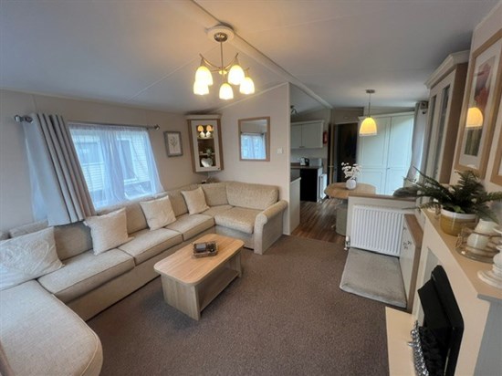 CH - Willerby Lyndhurst 165 - living 2