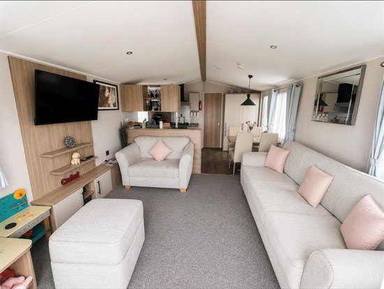 CH Willerby Manor 208 - living