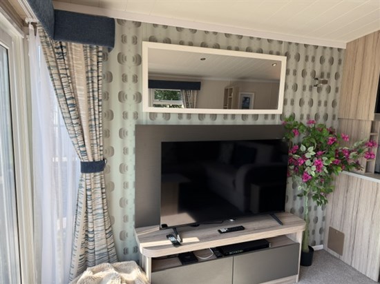 BH Swift Antibes 91 - TV