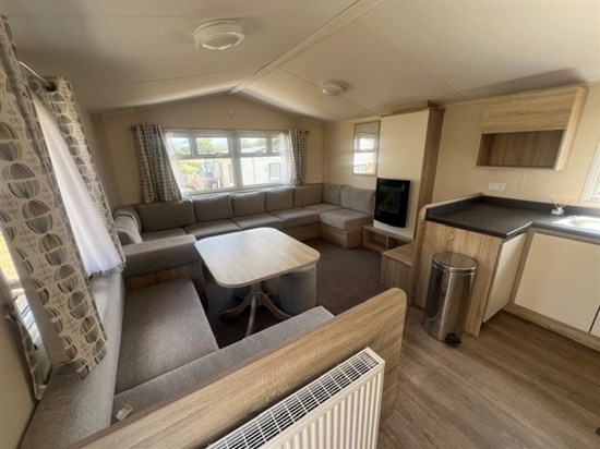CH Willerby Lymington 255 - living