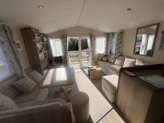 CH Willerby Rio 140 - living 2