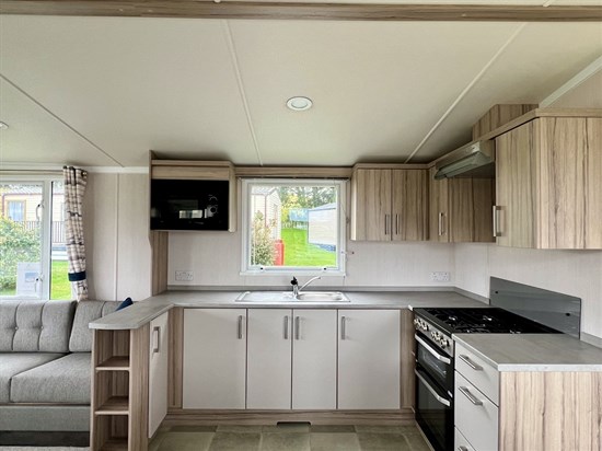 CH Swift Loire 37 - kitchen