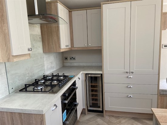 Willerby Vogue Classique kitchen
