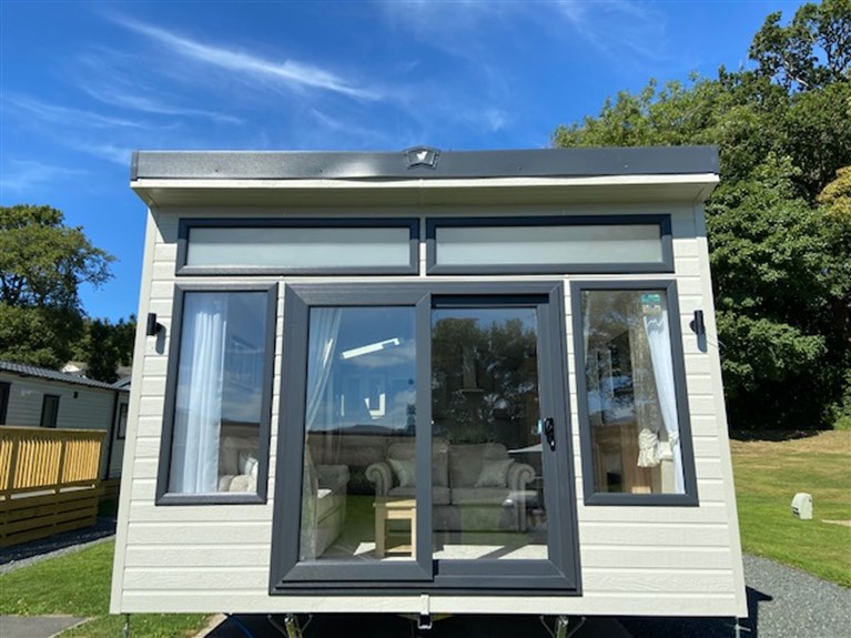 New Willerby Vogue Classique 2022 for sale at Coed Helen Holiday Park